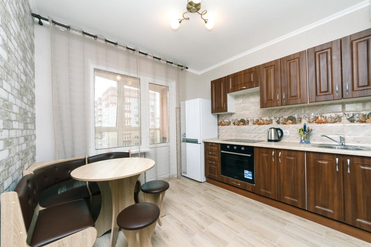 Poznyaky Apartments Patriotika Київ Екстер'єр фото