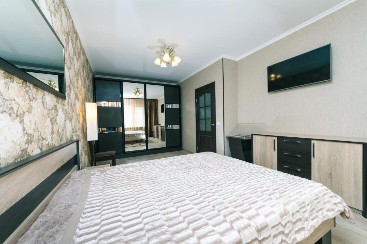 Poznyaky Apartments Patriotika Київ Екстер'єр фото